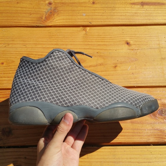 Nike Air Jordan Horizon Basketball Sneakers Shoes - Picture 2 of 7